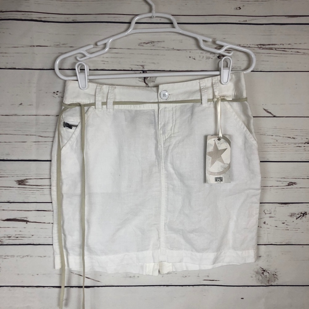 Converse Woman’s Linen Mini Skirt with Pockets
